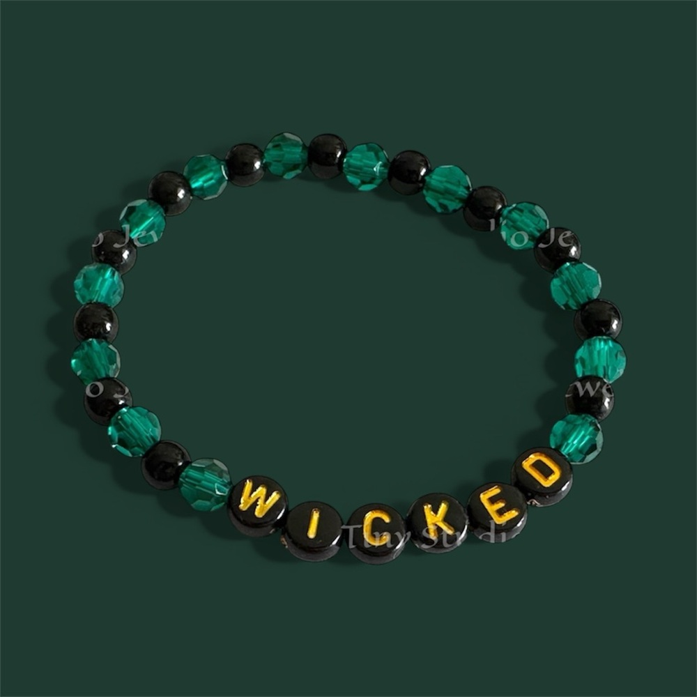 Wicked emerald green and black beaded bracelet